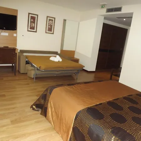 Do Vale Hotel 4*